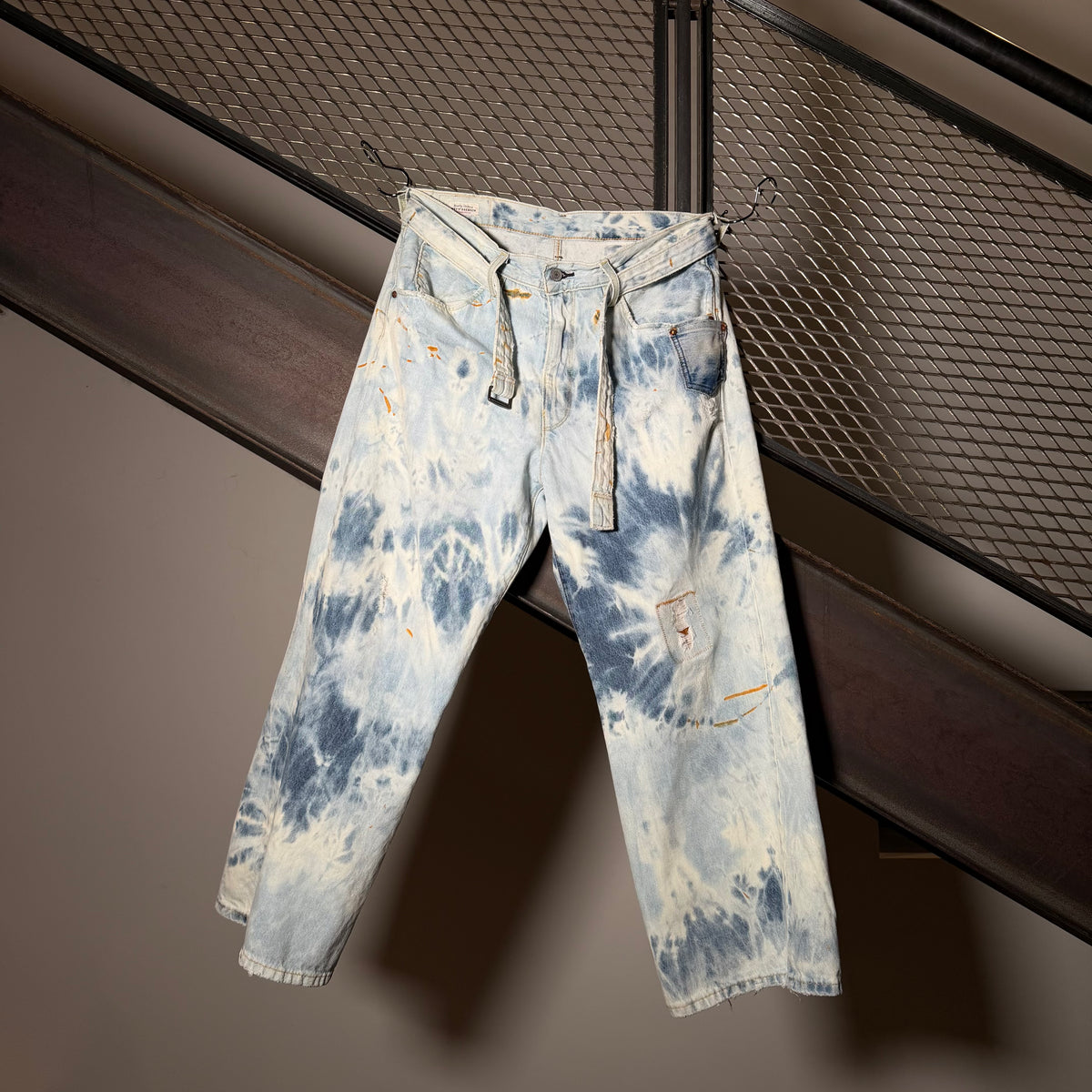 Acid Wash Levi's - Dutch Auction