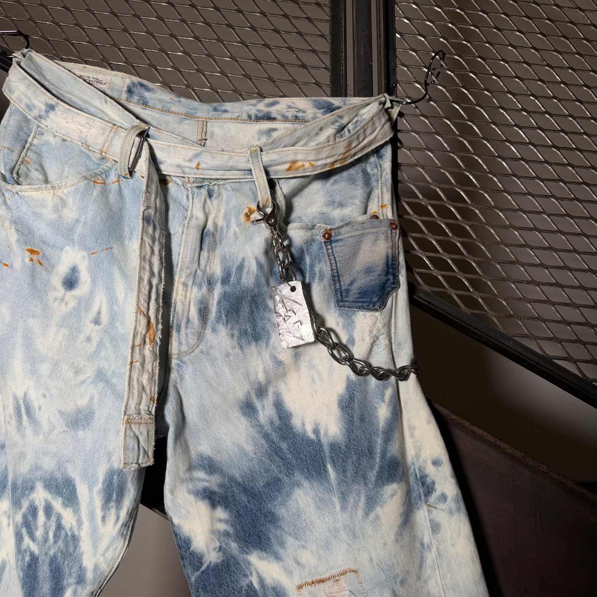 Acid Wash Levi's - Dutch Auction